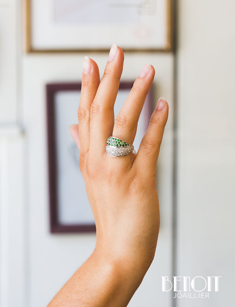 Bague Boule Diamants Emeraudes
