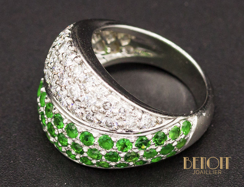 Bague Boule Diamants Emeraudes