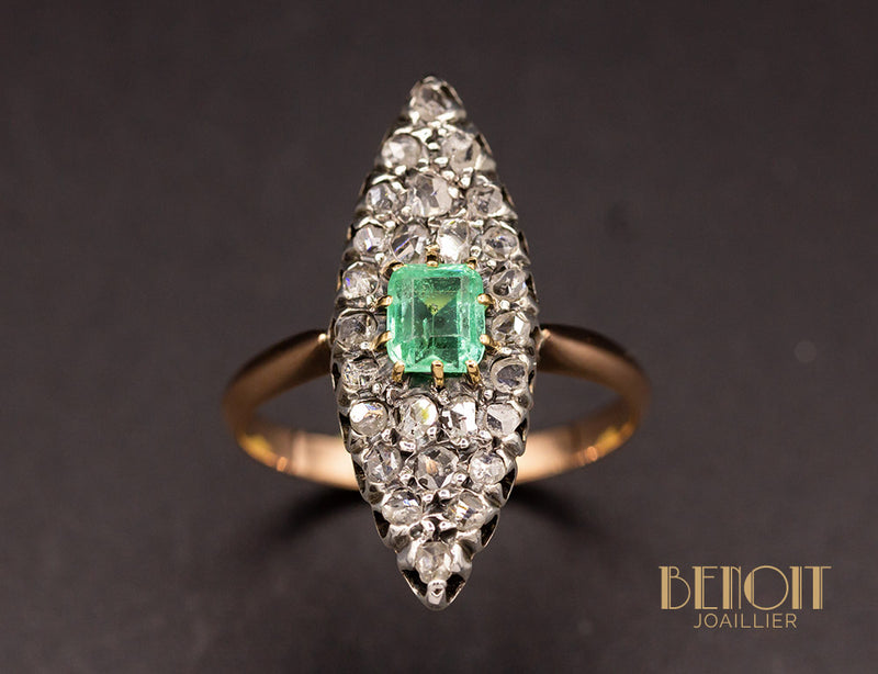 Bague Navette Emeraude Diamants