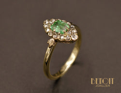 Bague Marquise Emeraude et Diamants