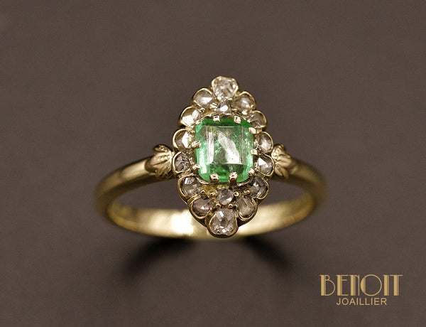 Bague Marquise Emeraude et Diamants