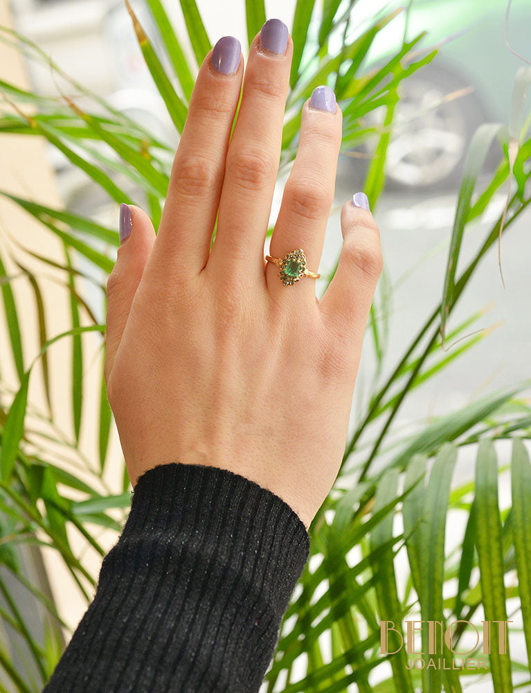 Bague Marquise Emeraude et Diamants
