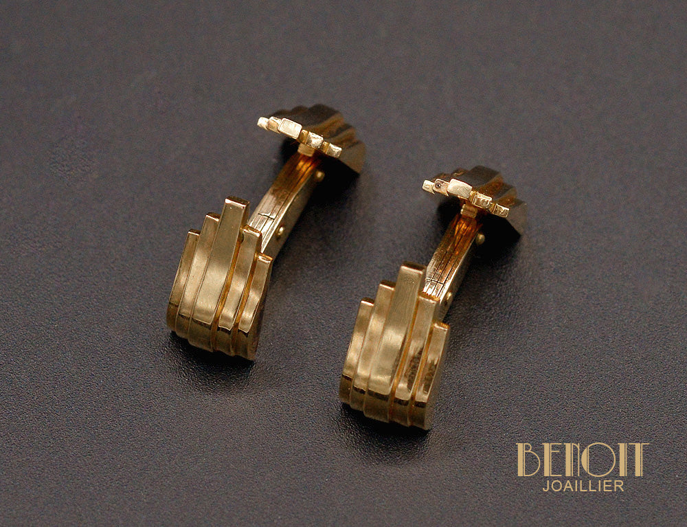 Boutons de manchette Art déco en or blanc 18 carats et platine avec onyx En vente sur