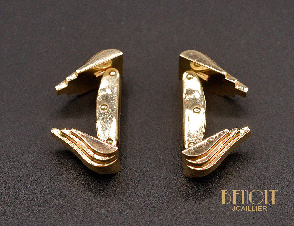 Boutons de manchette en argent sterling guillochés, émail blanc, détails de perles de rocaille - Canada Boutons de manchette en argent sterling guillochés, émail blanc, détails de perles de rocaille - Canada