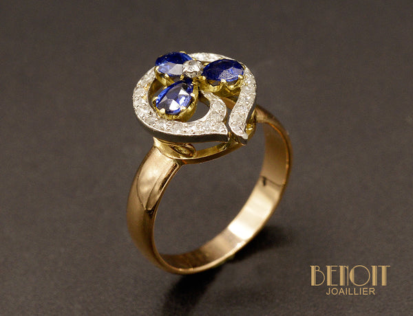 Bague Ancienne Trèfle de Saphirs et Diamants