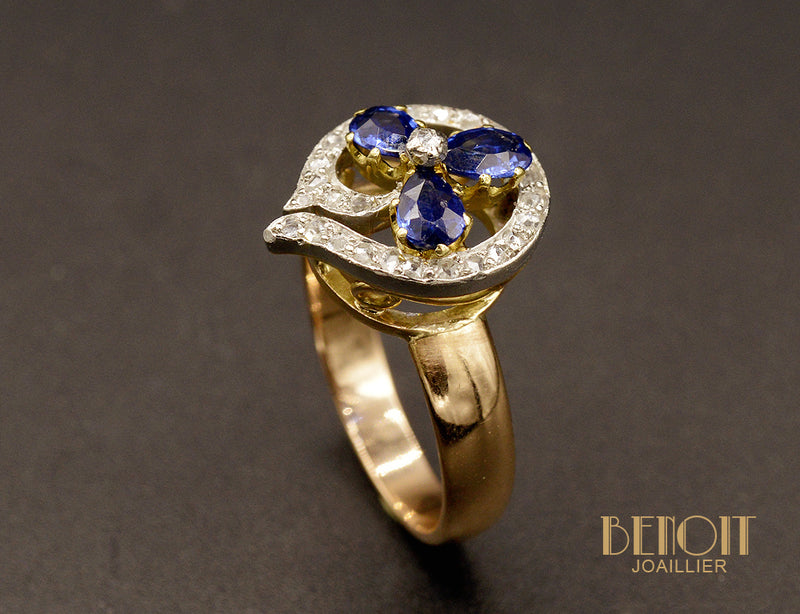 Bague Ancienne Trèfle de Saphirs et Diamants