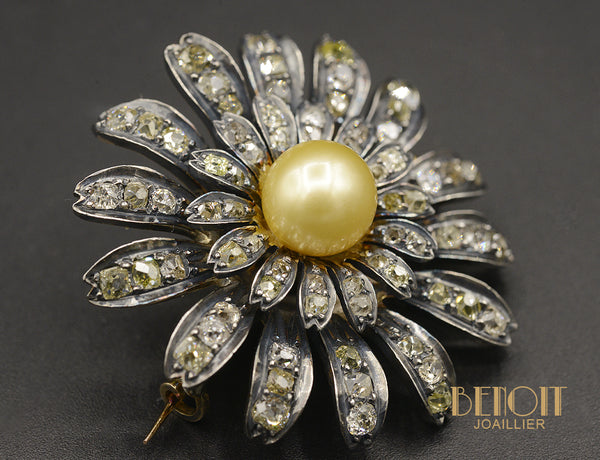 Broche Marguerite Ancienne Diamants et Perle de Culture Gold