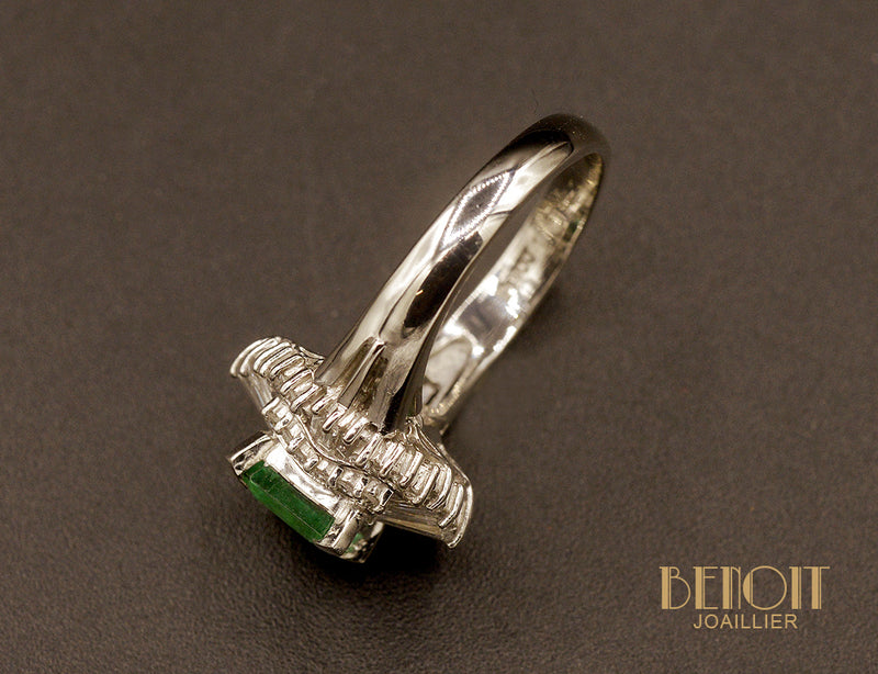 Bague Cocktail Émeraude et Diamants