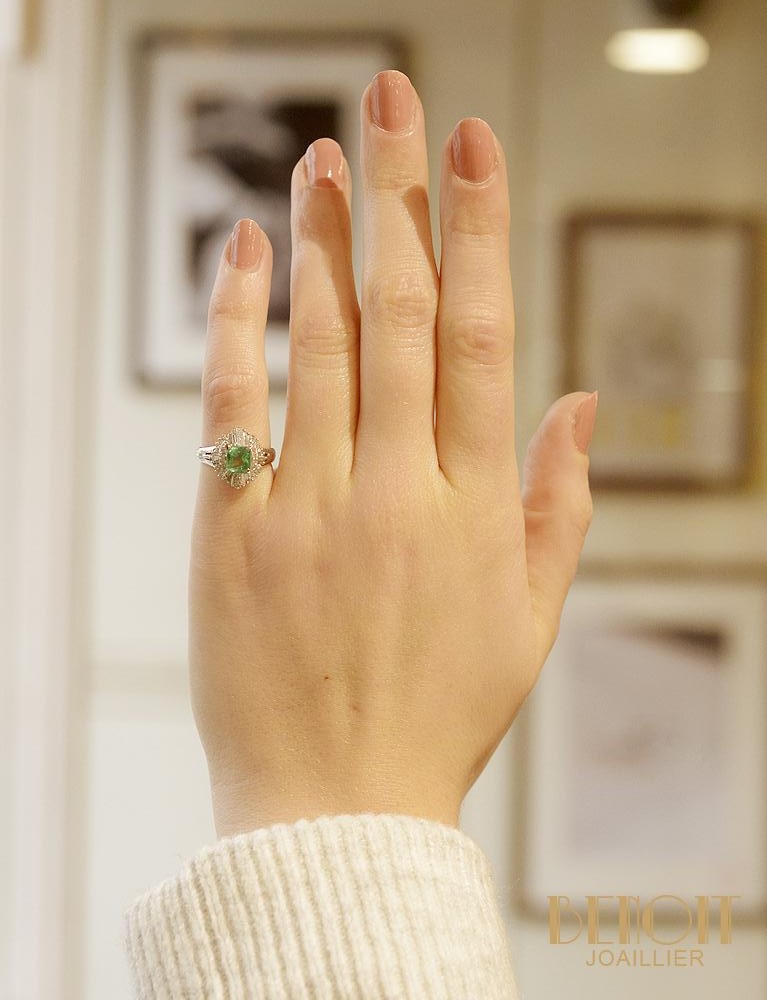 Bague Cocktail Émeraude et Diamants