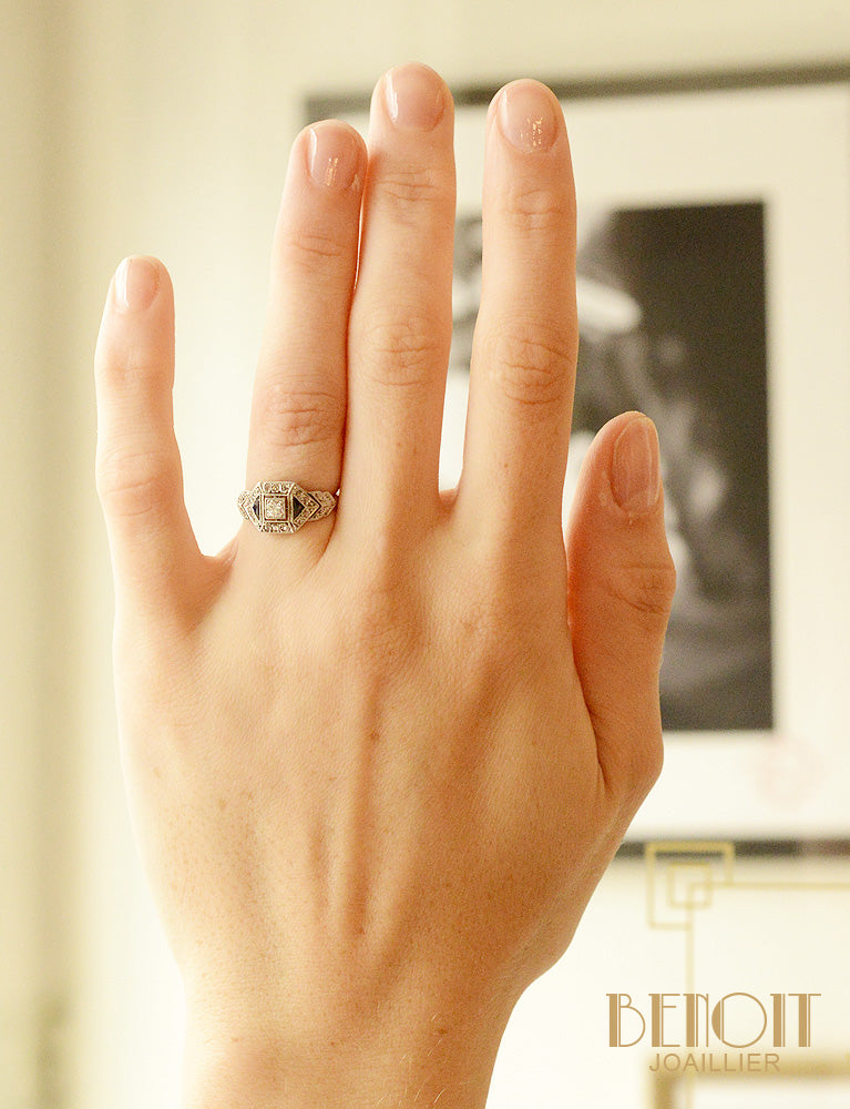 Bague Art Déco Diamants et Saphirs