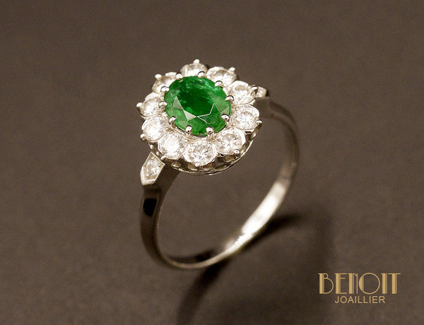 Bague Pompadour Emeraude Diamants