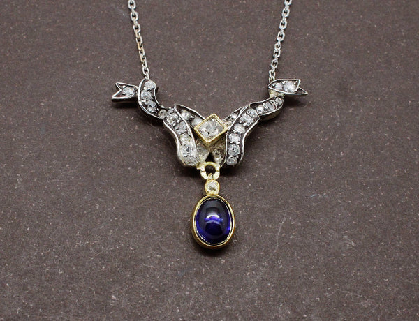 Pendentif Noeud Saphir et Diamants