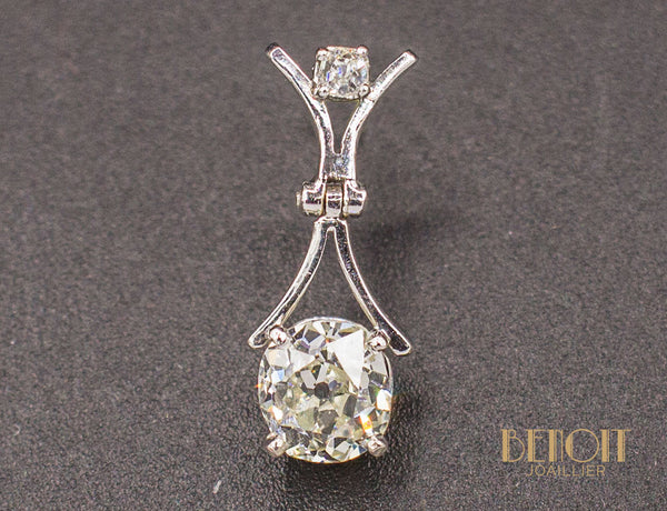 Boucles d'Oreilles Art Déco Diamants