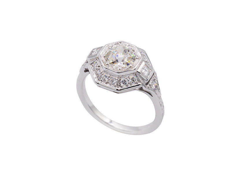 Bague Création Benoît Joaillier "Art Déco Palmettes Gravées" Diamant