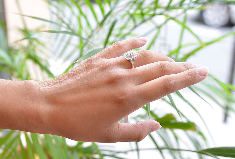 Solitaire Création Benoît Joaillier "Taille Émeraude" Diamant 4,03 carat F-VS2