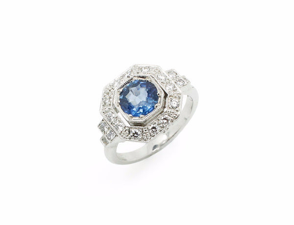 Bague Création Benoit Joaillier "Carré Pans Coupés" Saphir