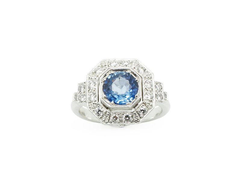 Bague Création Benoit Joaillier "Carré Pans Coupés" Saphir