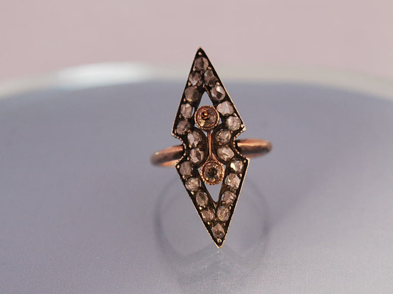 Bague 1900 or et diamants