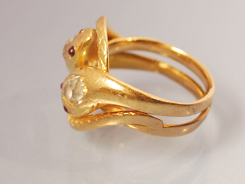 Bague 1900 serpent or jaune et diamant