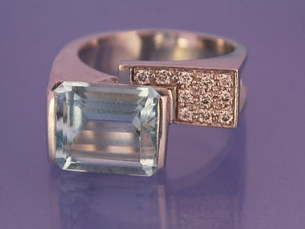 Bague Aigue marine diamants et or 18 carat