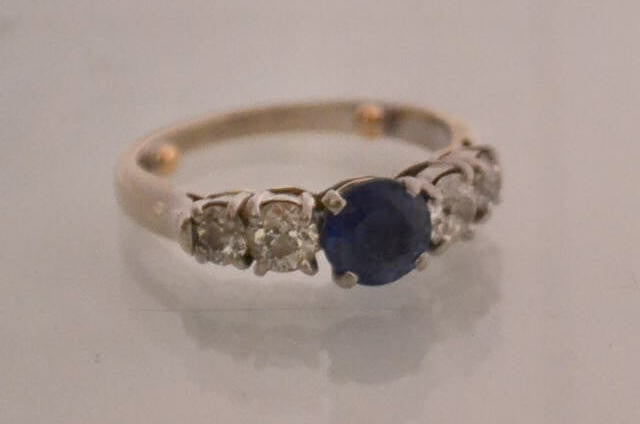 Bague Ancienne Saphir et Diamants
