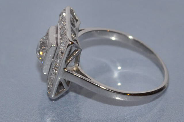 Bague art déco diamants et platine