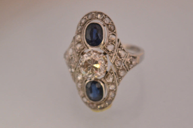 Bague art déco saphirs diamants et platine