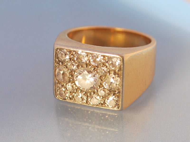 Bague chevaliere plateau diamant et or jaune Benoit Joaillier