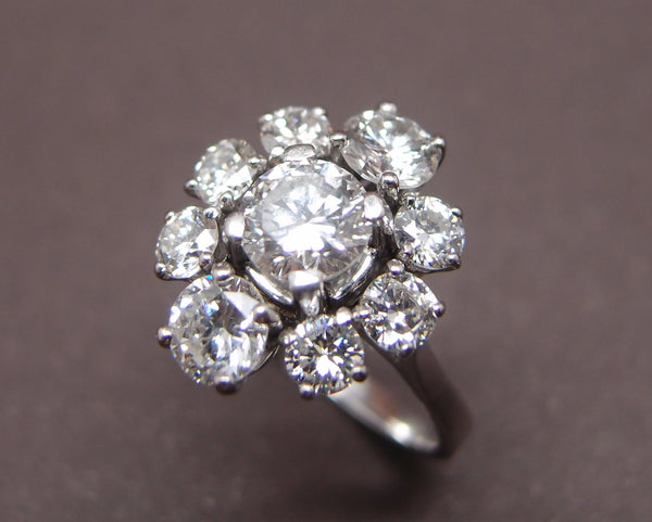 Bague Diamants "Entourage" total : 2 cts
