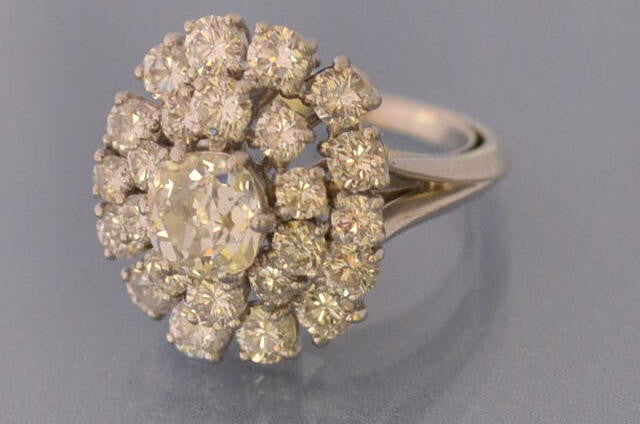 Bague diamants et platine
