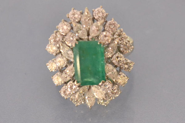 Bague Emeraude diamants