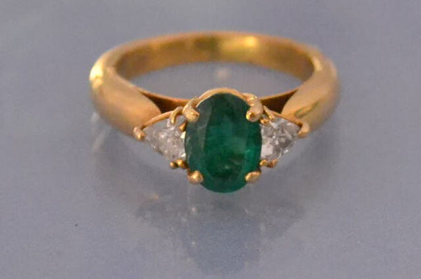 Bague Emeraude diamants or jaune