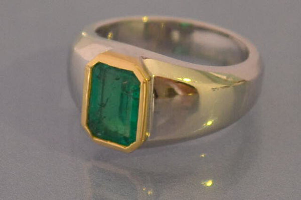 Bague Emeraude jonc or blanc