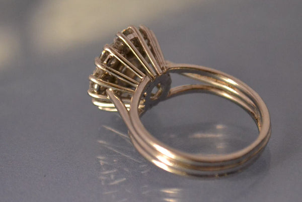 Bague fleur de diamants 2 carats