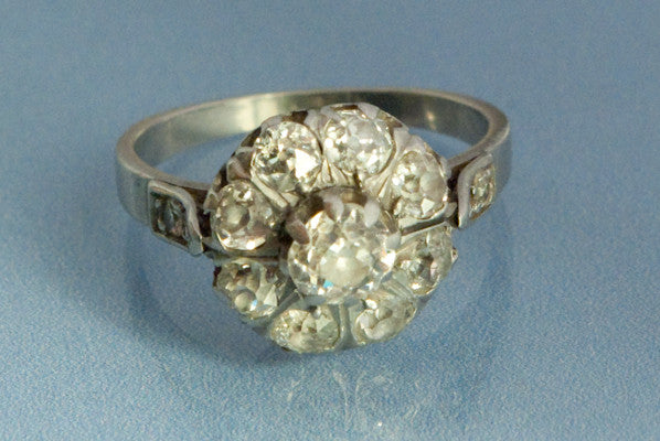 Bague Fleur et diamants