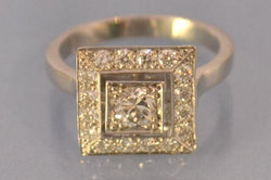 Bague or et diamants plateau carré
