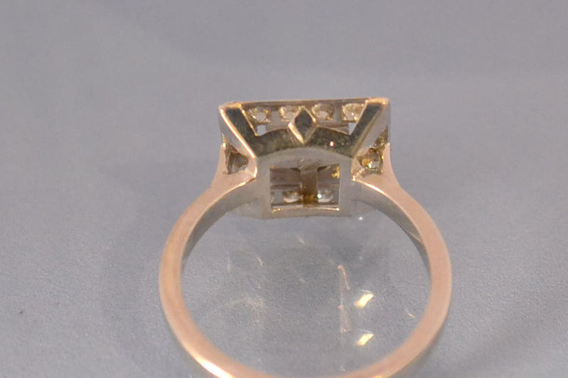 Bague or et diamants plateau carré