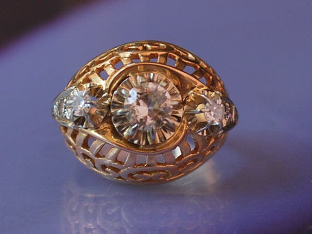 Bague or jaune et diamants 1950