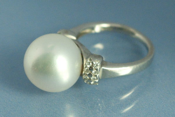Bague Perle Hakoya Platine et Diamant