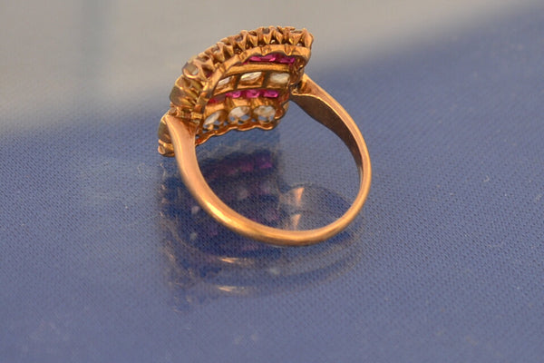 Bague Plateau Rubis Diamants et Or