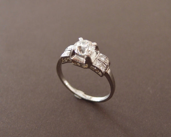 Bague Platine Art Déco diamant 0.8 ct