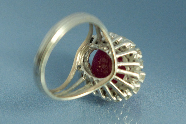 Bague Rubis Cabochon et Diamants