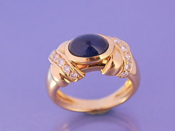 Bague saphir cabochon  diamants et or 18 carat