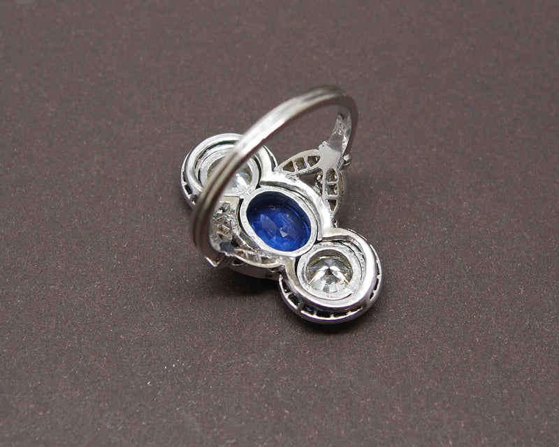 Bague Saphir , diamants et saphirs calibrés