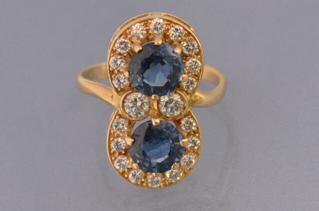 Bague saphirs diamants et or jaune