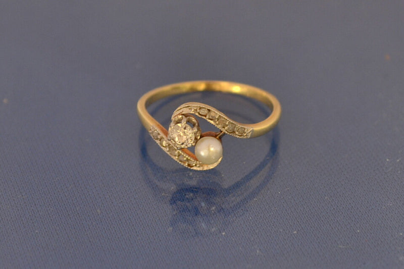Bague Spirale Toi et Moi Perle Blanche et Diamants