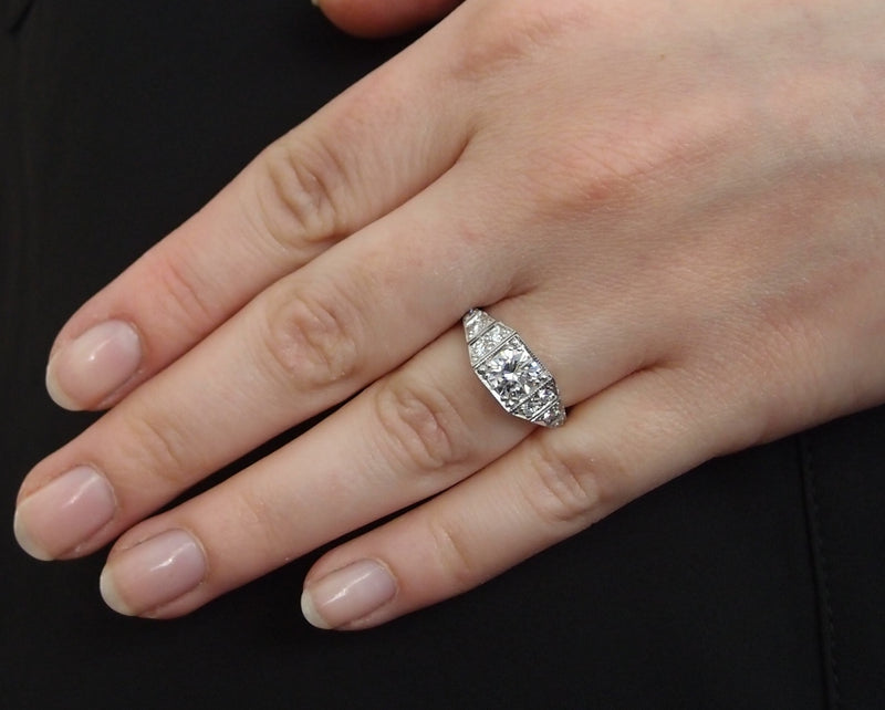 Bague Style art déco diamant 0.88 ct D/VS2