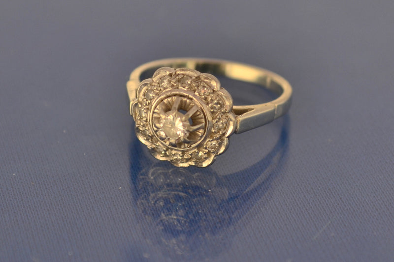 Bague Style Marguerite, Anciennen Or et Diamants