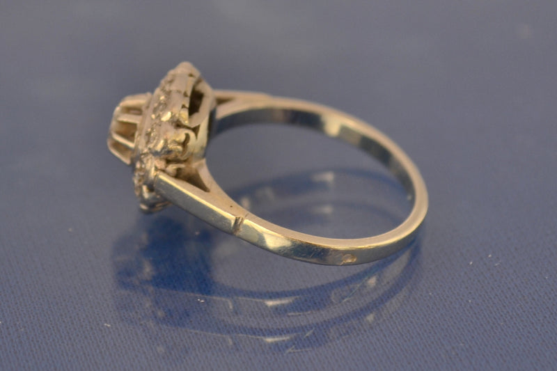 Bague Style Marguerite, Anciennen Or et Diamants