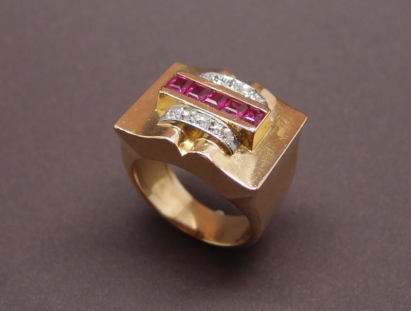 Bague tank diamants et rubis synthétiques